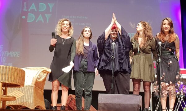 Saluti di chiusura serata Lady Day al Teatro Pazzini di Verucchio (Rimini)